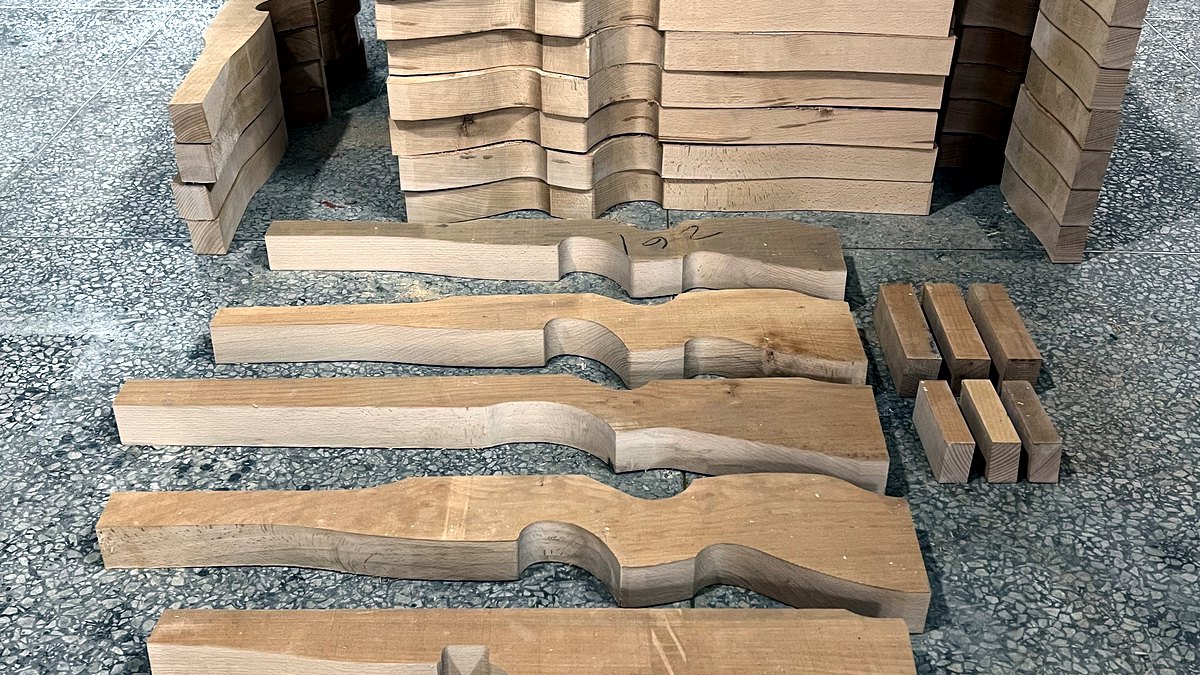Solid wood parts produced with JXH automatic nesting and cutting
